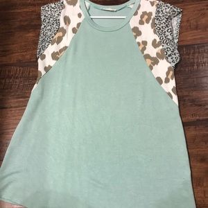 Contrast sleeve top